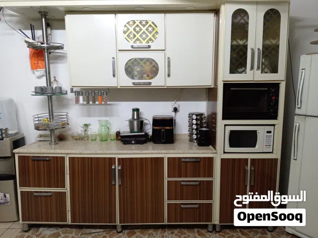 كاونتر كامل الألمنيوم والسطح مرمر