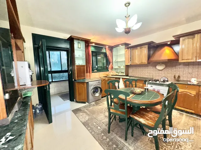 200 m2 3 Bedrooms Apartments for Sale in Ramallah and Al-Bireh Al Tira