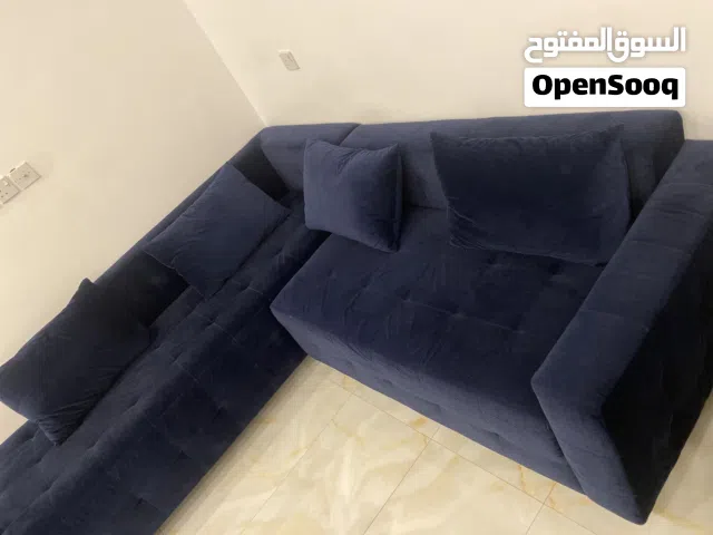 للبيع كنب زاوية (L) نظيف جداً من بنتا