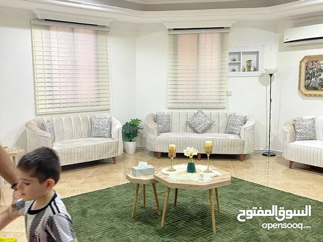 400 m2 More than 6 bedrooms Villa for Sale in Al Riyadh Shobra