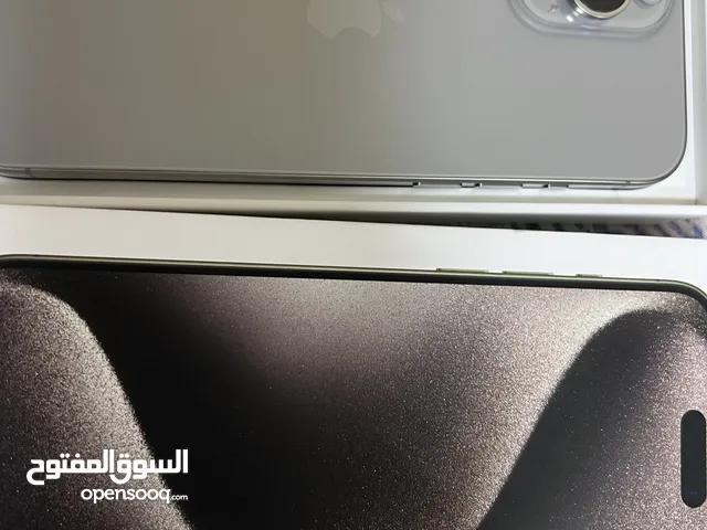 ايفون 15 برو ماكس استعمال شهر نظيف وبطارية 100٪؜ ومساحة تخزينه 256gb سعره 3700 درهم