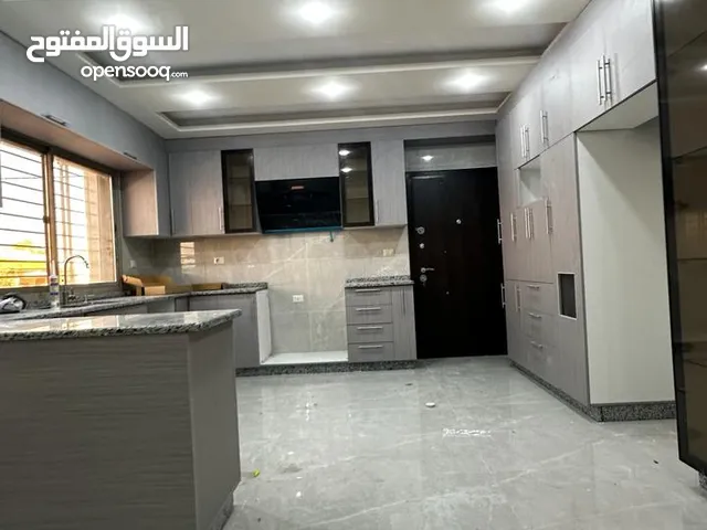 180m2 3 Bedrooms Apartments for Sale in Irbid Al Hay Al Janooby