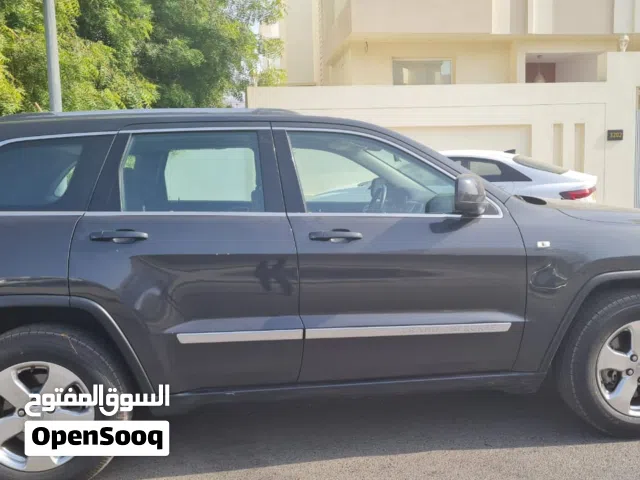 Used Jeep Grand Cherokee in Muscat