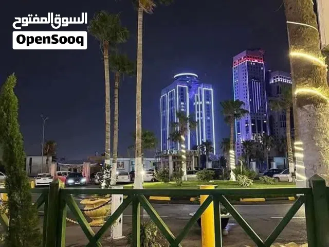 قطعة ارض 812م واجهتان رئيسي جامع الصقع بموقع ممتاز جدا ممتازه استثماريه
