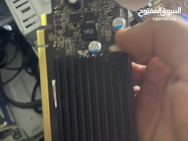 كرتين شاشه Rx590 و gf 8400