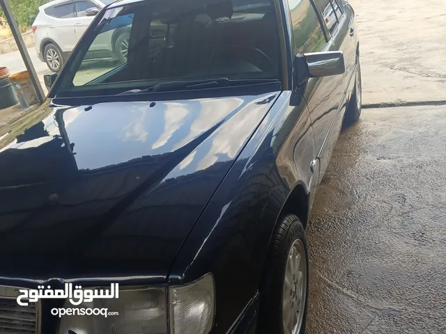 مرسيدس 200 بنزين