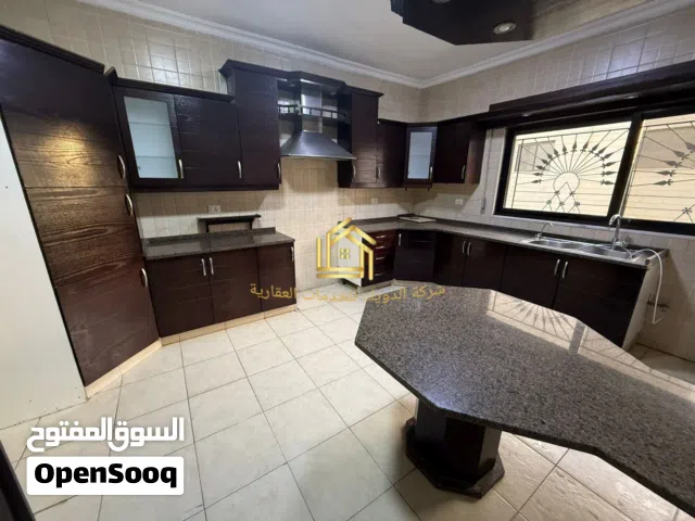 260 m2 3 Bedrooms Apartments for Rent in Amman Khalda
