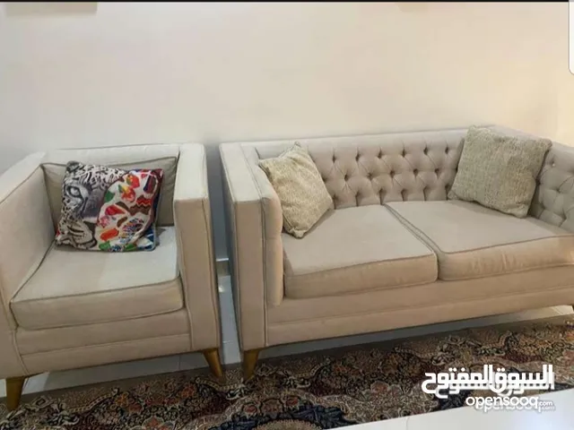 طقم غرفه جلوس بحاله جيده جدا للبيع