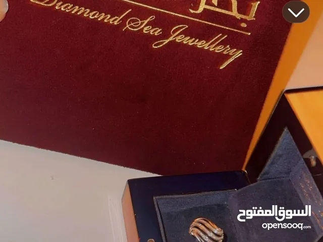 خاتم ذهب أبيض مرسع بالماس