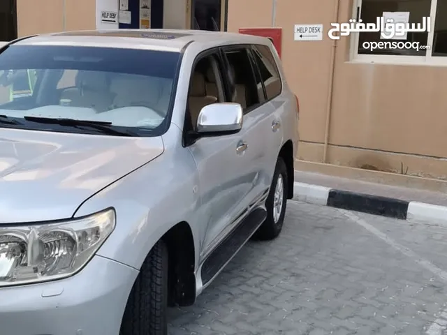 Used Toyota Land Cruiser in Abu Dhabi