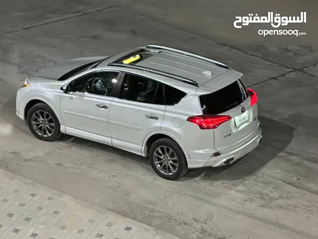 Used Toyota RAV 4 in Sana'a