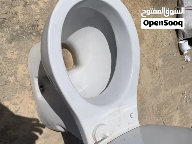 مرحاض وحوض حمام مستعملات  نبيهم زوز 150دينار