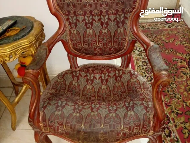 طقيم صالون فيليب عمولة دمياطى قديم . يحتاج الى تنجيد فقط