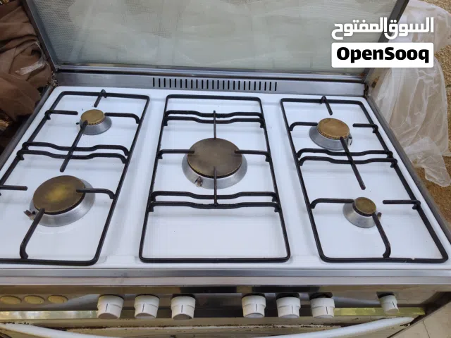 فرن غاز مستعمل مع فرن