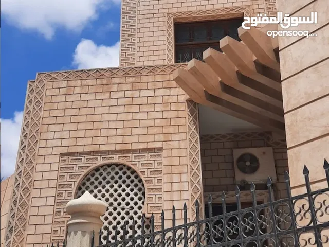 كاش او شيك.. عقار في شارع المعدات ببن عاشور..للبيع .. اقرأ الإعلان اكويس