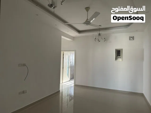 شقة للبيع - المعبيلة الجنوبية (الثامنة)