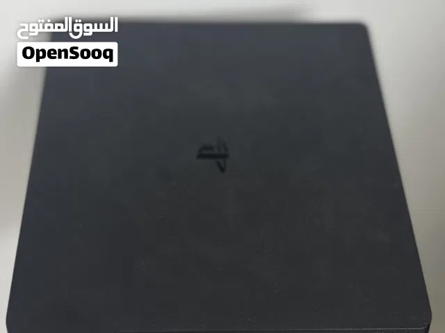 PlayStation 4 PlayStation for sale in Al Dakhiliya