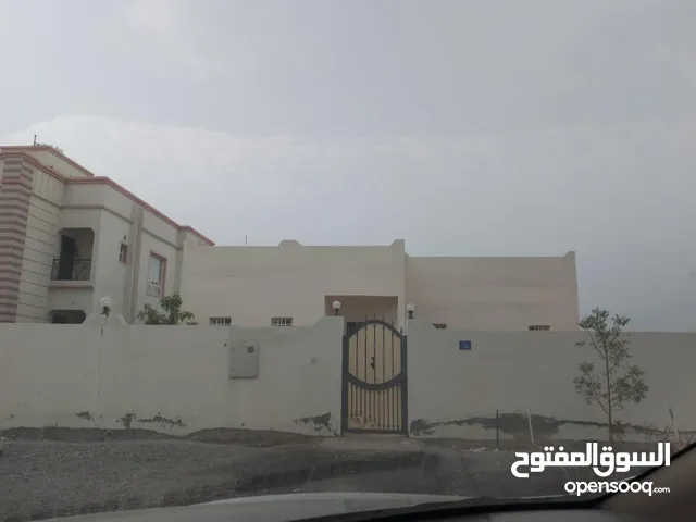 262 m2 3 Bedrooms Townhouse for Sale in Muscat Al Maabilah