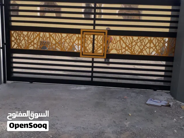 cast Aluminium sliding door