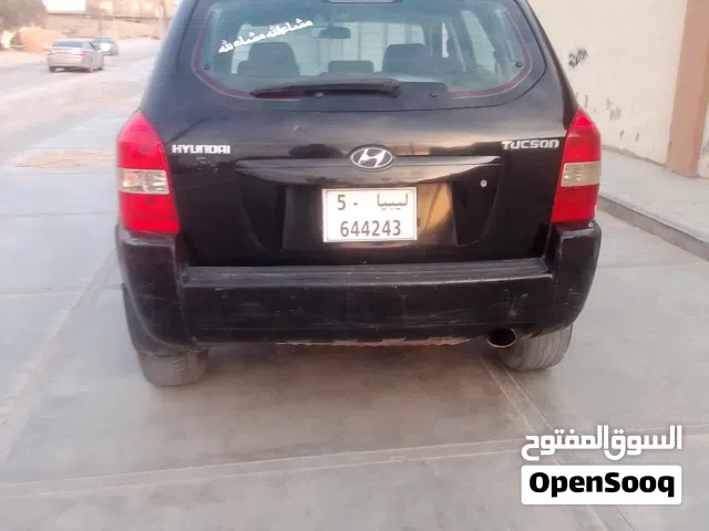 توسان الدار ماشية 340 محرك 20 كمبيو عادي هيكل زواق الدار محرك مخدوم استندار محرك وكمبيو بحالة ممتازة