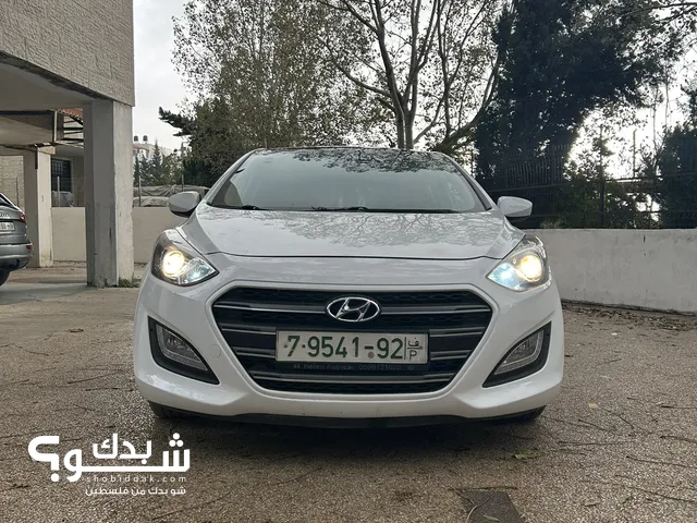 Hyundai i30 2015 in Ramallah and Al-Bireh