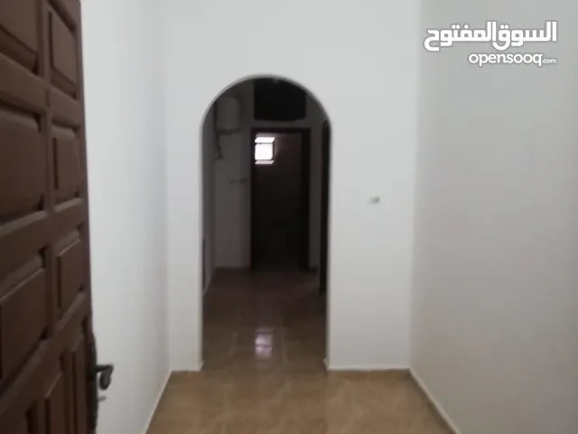 120 m2 2 Bedrooms Apartments for Rent in Zarqa Hay Ma'soom