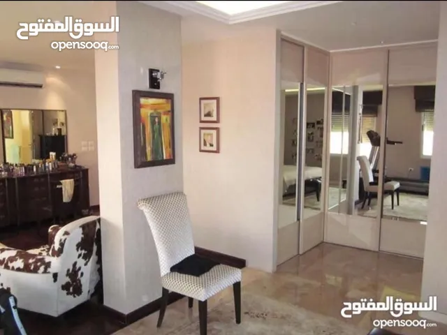 272 m2 3 Bedrooms Apartments for Sale in Amman Deir Ghbar