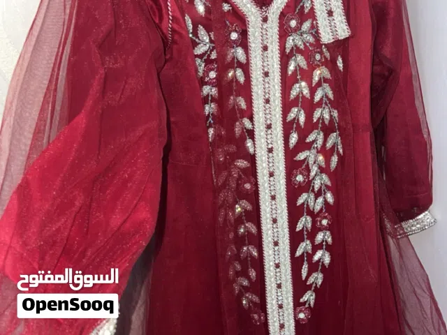 قفطان عنابي شيفون فخم جداً مع حزام