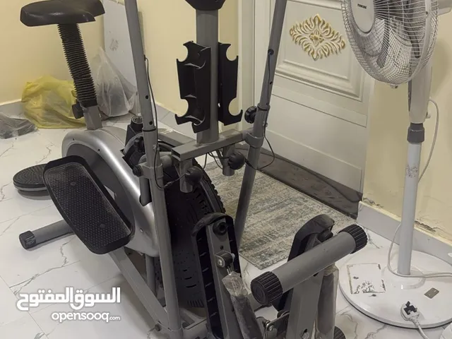 دراجة كهربائية للرياضة في المنزل.