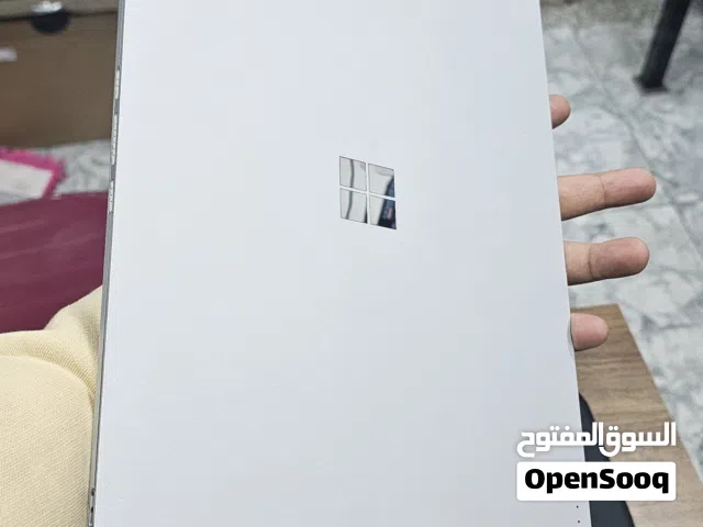 Microsoft Surface Book 2 silver  مايكروسوفت سيرفس بوك 2 سلفر