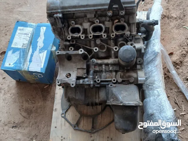 مكينة جيب سوزوكي فيتارا مجددة ونظيفة و كومبرسر و دودة