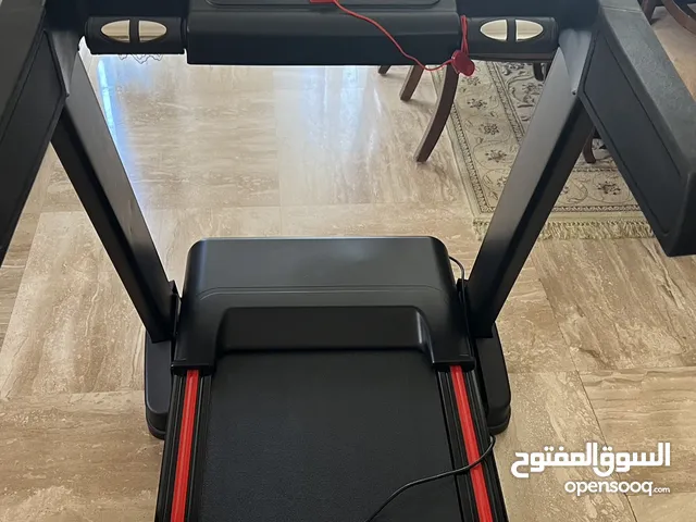 للبيع جهاز سير كهربائي (treadmill) من murtisol الجهاز شبه جديد.