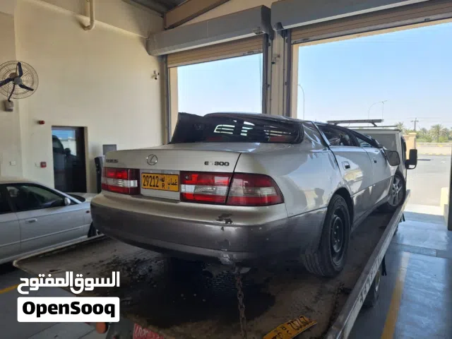 لكزس صالون is 300 مكنسله للبيع اسكراب الموتور سليم