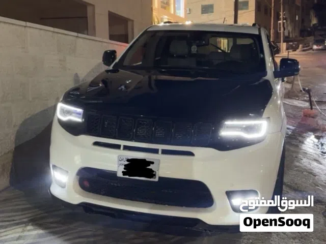 2011 جيب جراند شيروكى Limited