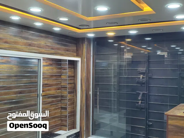 محل تجاري للبيع  ديكور حديث وفخم شارع حده