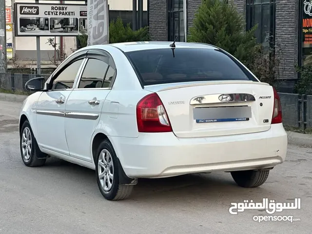 هونداي اكسنت 2011