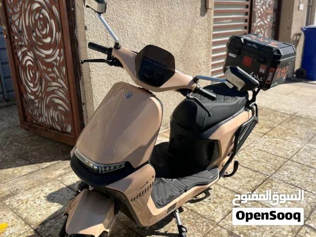 دراجه شحن للبيع اقره وصف للتفاصيل