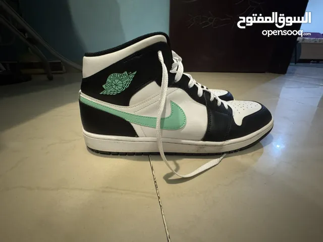 NIKE AIR JORDAN 1 Green Black White