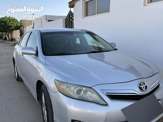 كامري 2010 نظيفة للبيع