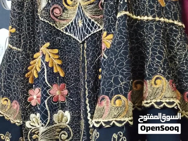 ثوب تطريز ماكنه بخيوط القصب