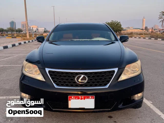 سلام عليكم عندي بيعة مستعجلة و الي يدورالنظيف وأقل سعر بالسوق للبيع لكزس IS460 سبورت موديل 2010