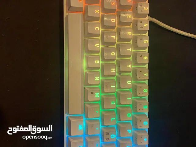Razer hunts man mini keyboard purple  nordic layout switches