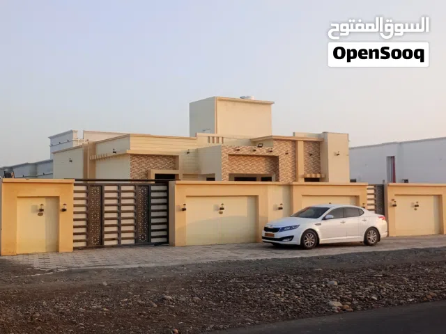 منزل للايجار خلف الكلية التقنية بشناص