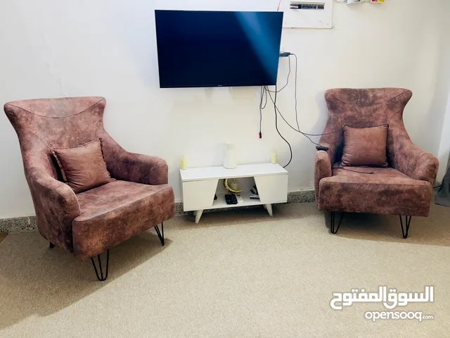 اثاث منزل كاونتر +تخم قنفات جديد استخدام شهر فقط