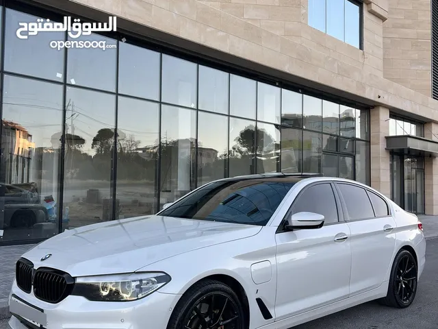 Bmw 530e 2017 بحالة الوكاله