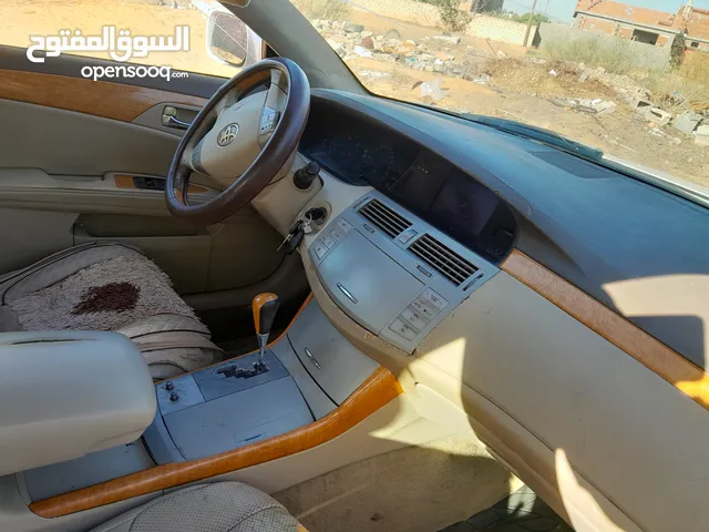 Used Toyota Avalon in Tripoli