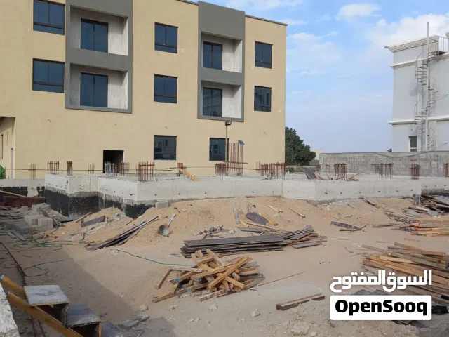 ارض مميزة مساحه ممتازة تصلح سكني وبناية تجاري