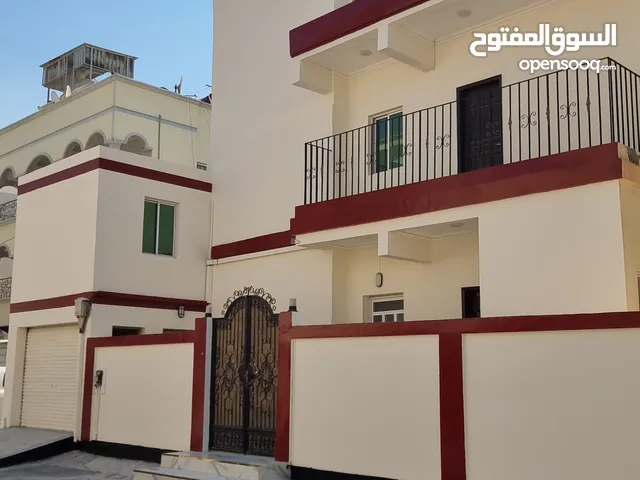 600 m2 More than 6 bedrooms Townhouse for Sale in Southern Governorate Eastern Riffa