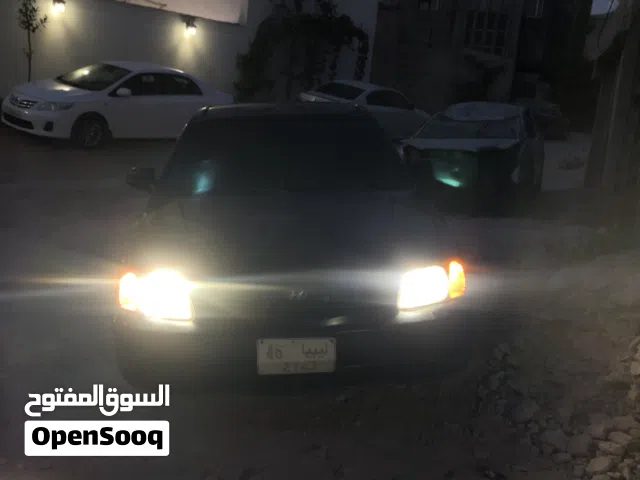 2004 هيونداي اكسنت Standard