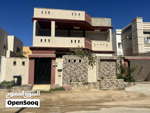 منزل للبيع في مشروع الهضبه شارع دبي